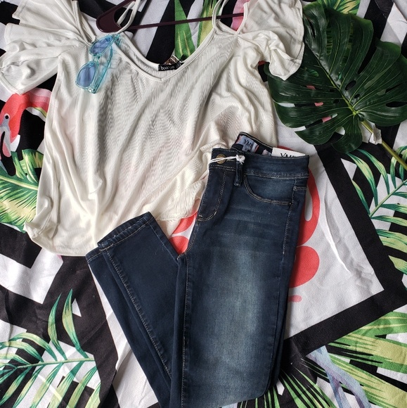 **New/Never Worn**YMI Soft Strerch Ankle Jeans - Picture 1 of 5